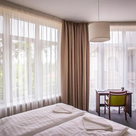 Selfness Vadvirag Hotel 3*