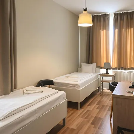 Selfness Vadvirag Hotel 3*